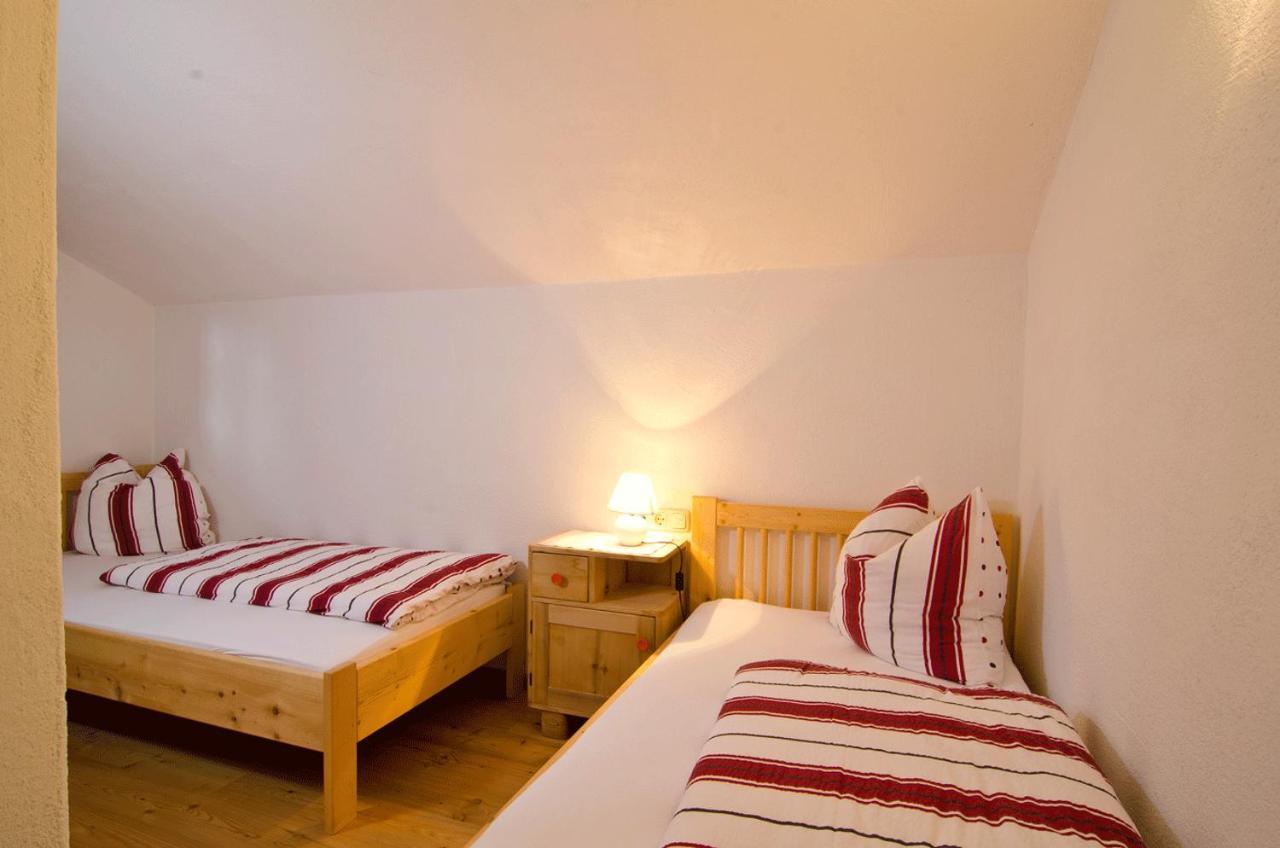 Weberstube Weberhaus Zollhaus Zollstoeckl Apartment Обертилиах Екстериор снимка
