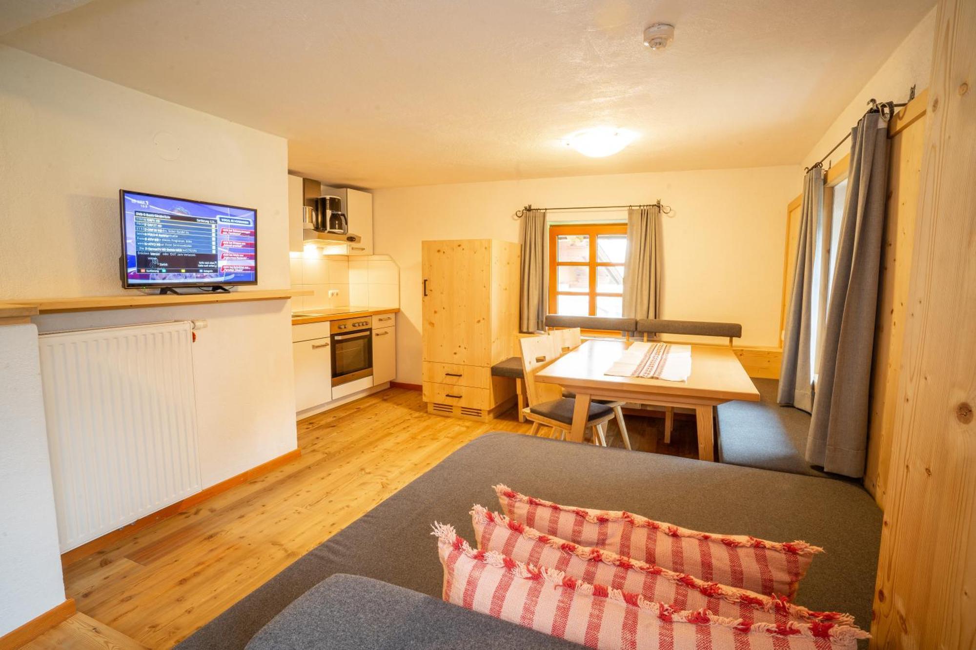 Weberstube Weberhaus Zollhaus Zollstoeckl Apartment Обертилиах Екстериор снимка